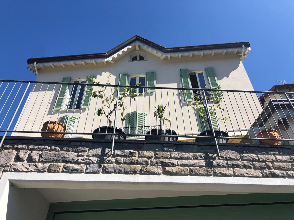 Holiday Home Vista Lago Чернобио Екстериор снимка