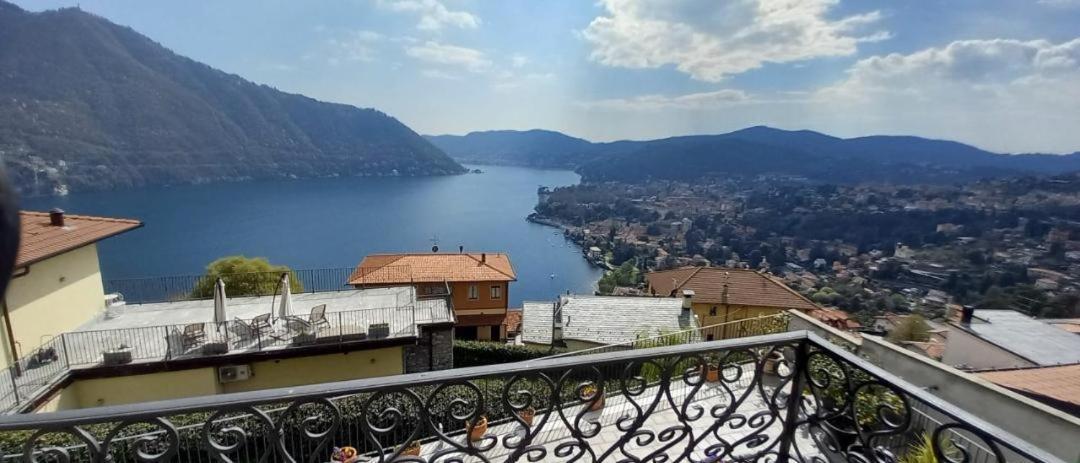 Holiday Home Vista Lago Чернобио Екстериор снимка