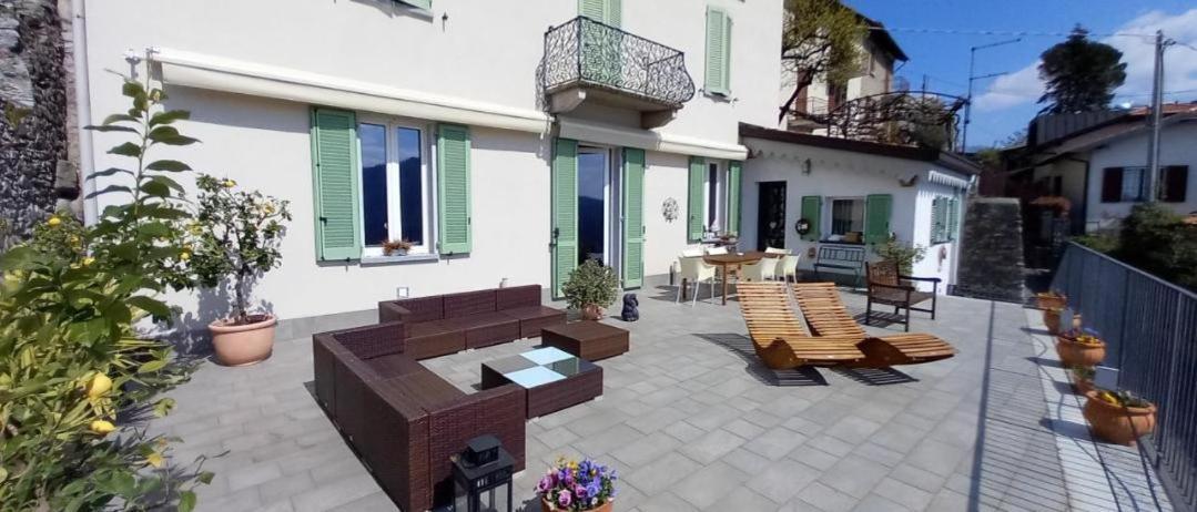 Holiday Home Vista Lago Чернобио Екстериор снимка