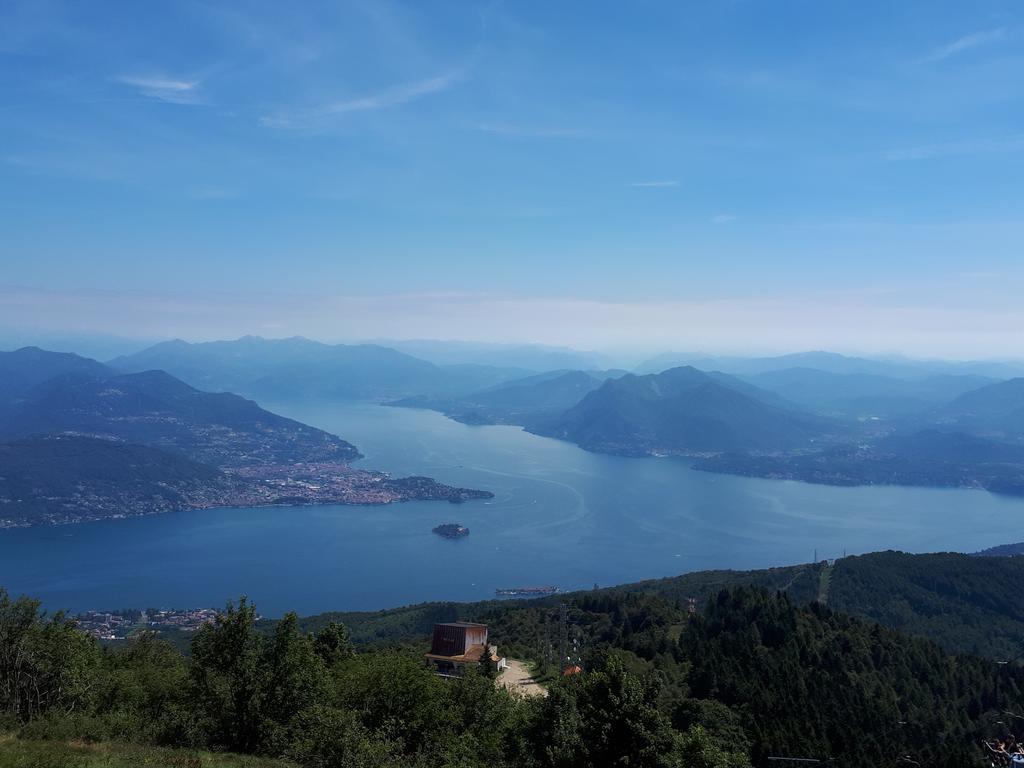 Holiday Home Vista Lago Чернобио Екстериор снимка