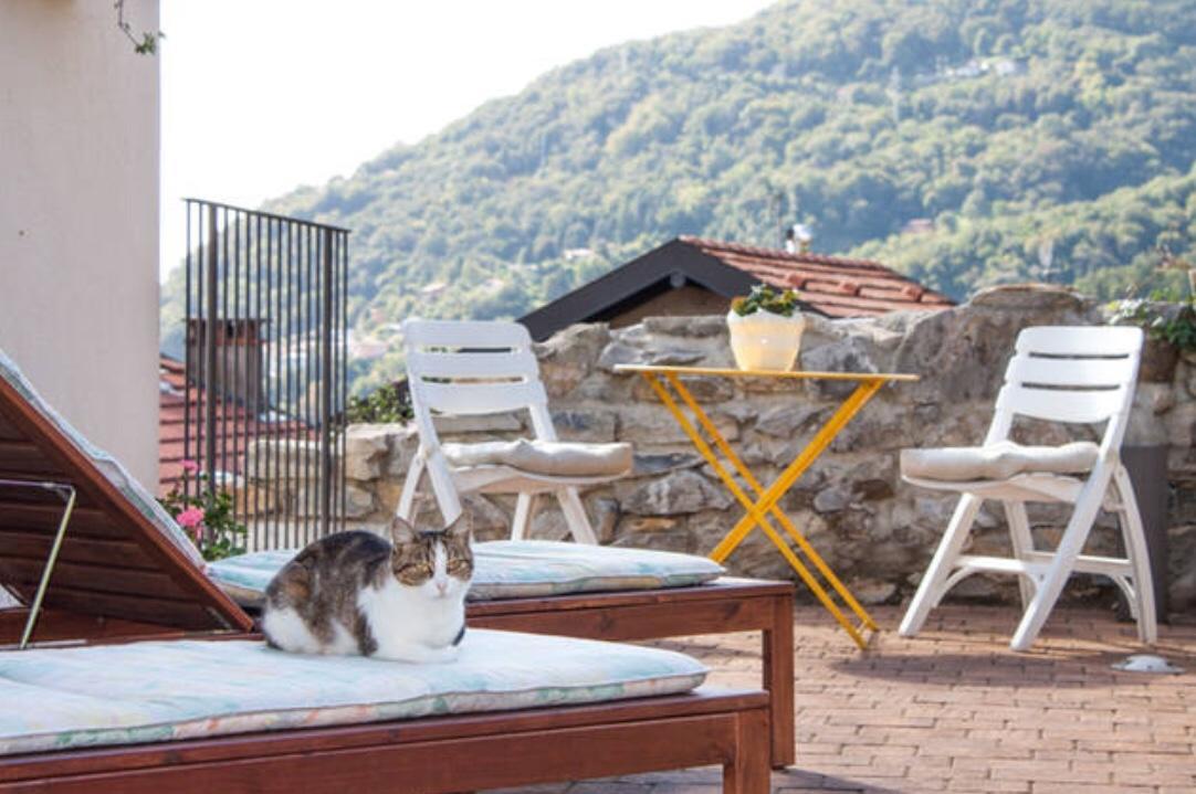 Holiday Home Vista Lago Чернобио Екстериор снимка