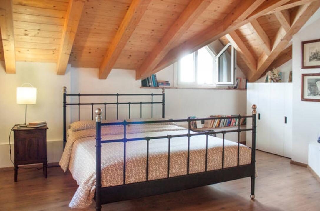 Holiday Home Vista Lago Чернобио Екстериор снимка